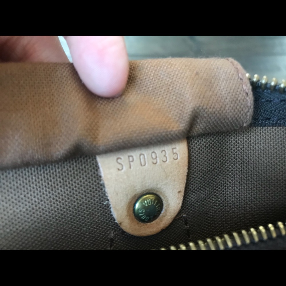Authentic Louis Vuitton Speedy 30 - Picture 8 of 8